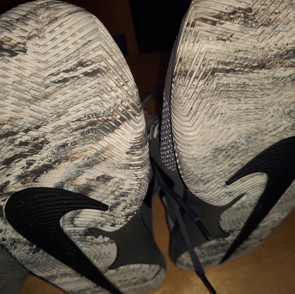 Nike Air Precision - Picture 4 of 16